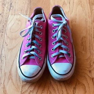 Pink Converse 6.5